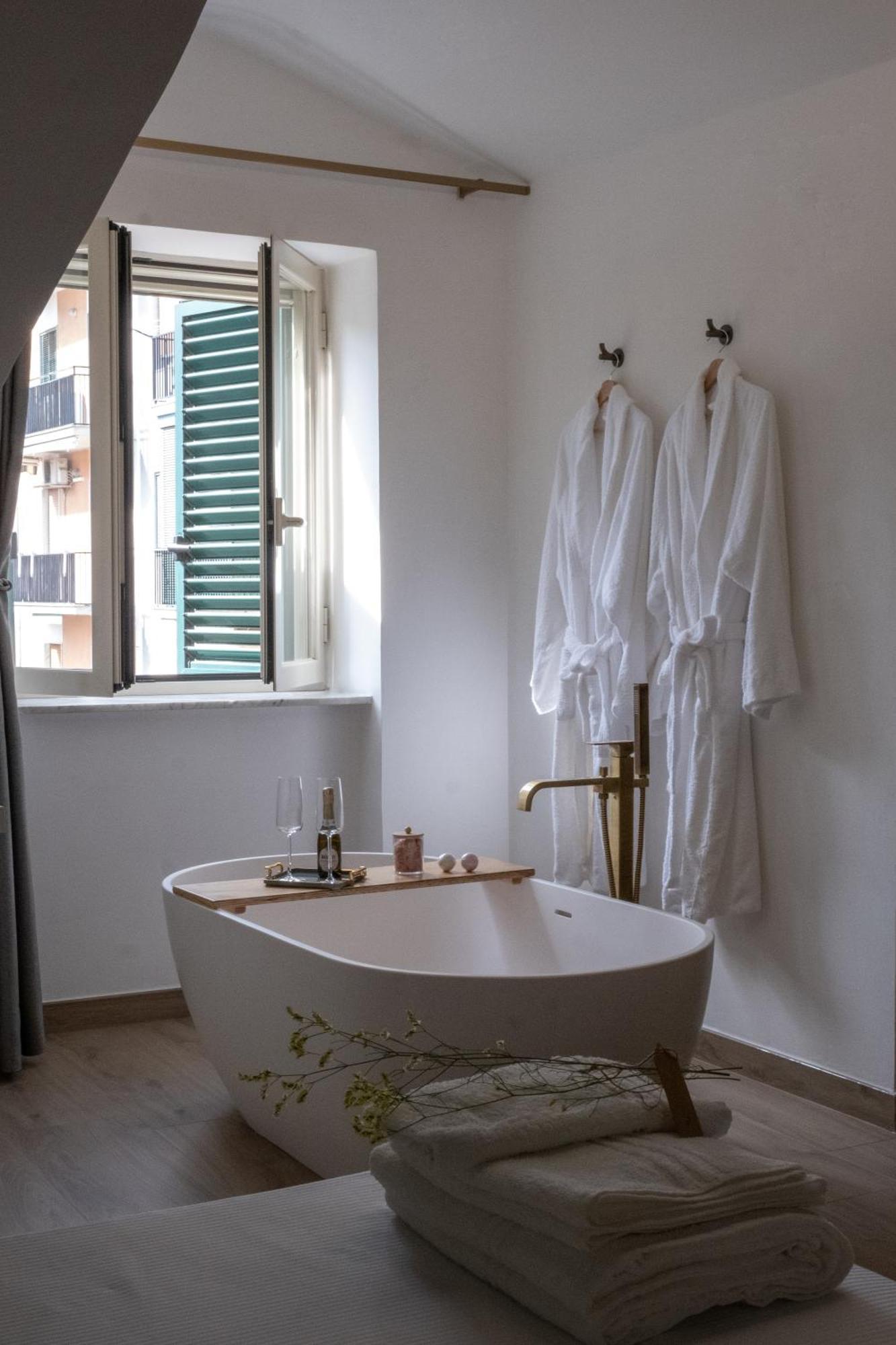 Coraline Deluxe Rooms Castellammare di Stabia Buitenkant foto