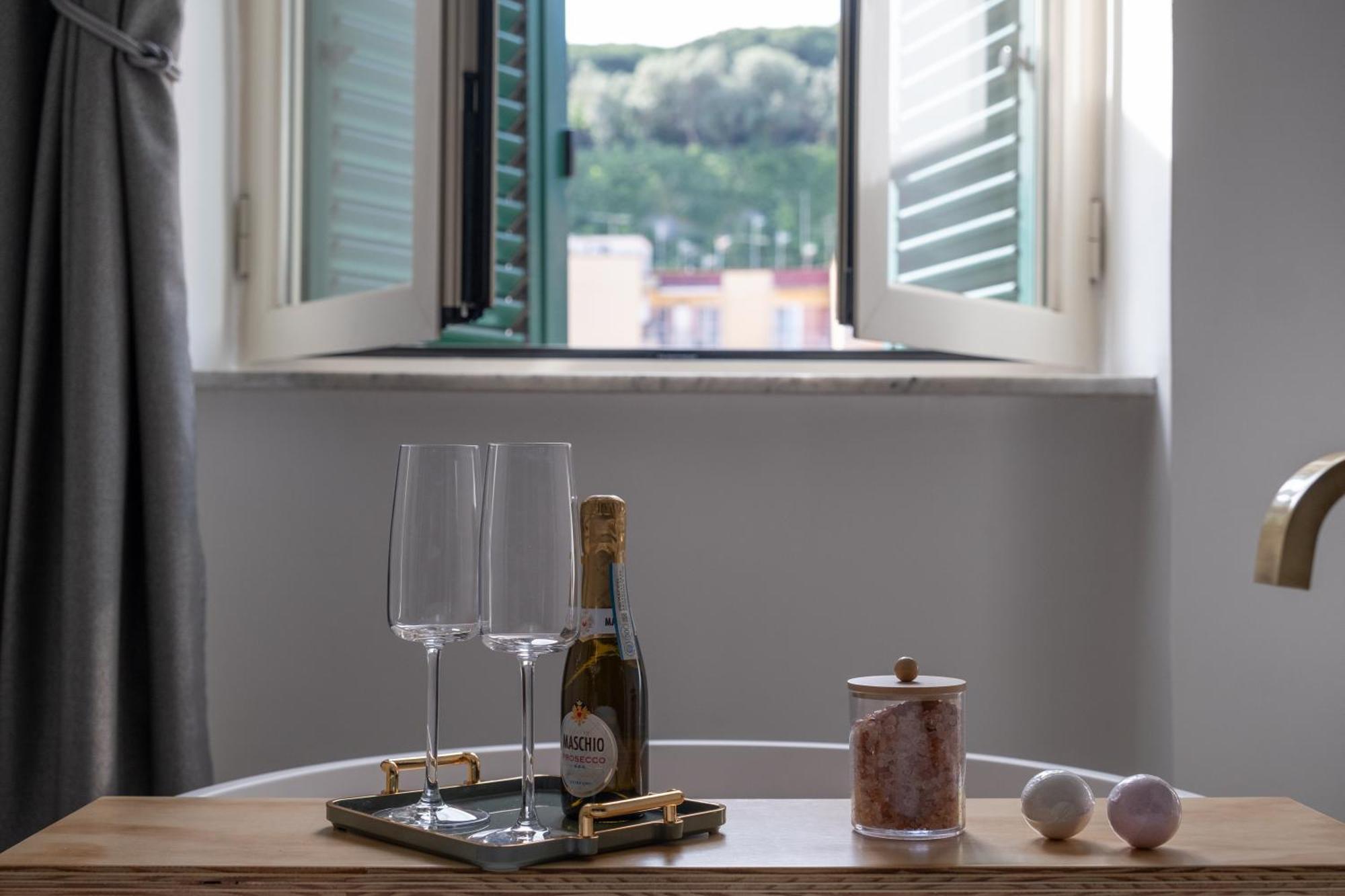 Coraline Deluxe Rooms Castellammare di Stabia Buitenkant foto