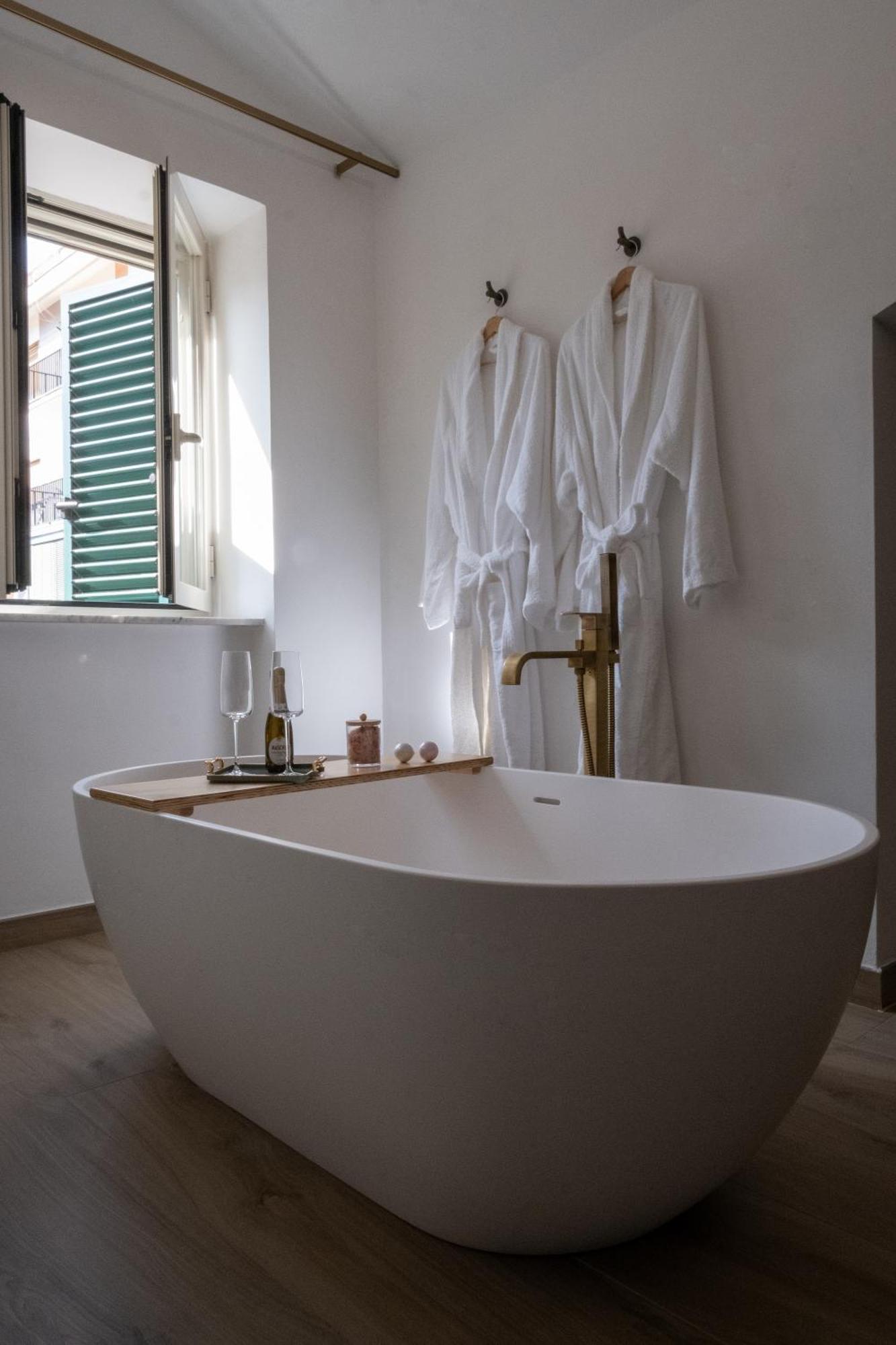 Coraline Deluxe Rooms Castellammare di Stabia Buitenkant foto